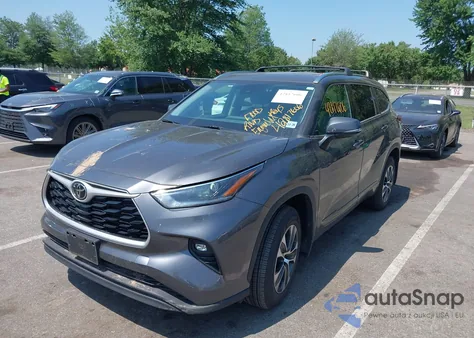 2021 Toyota Highlander Xle from USA, damaged, VIN 5TDGZRBH4MS558710